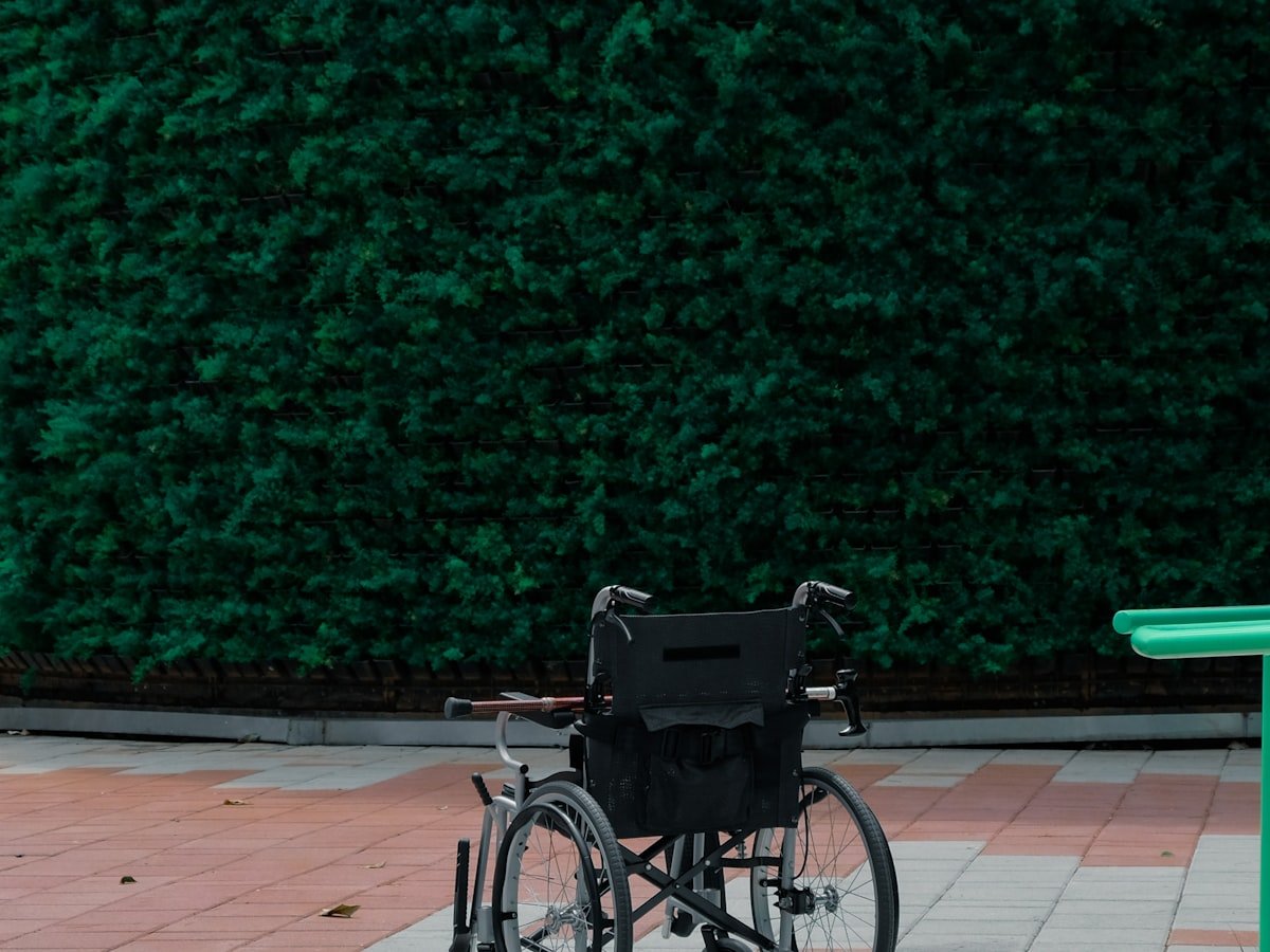 Who qualifies for a disability parking permit Canada eligibility